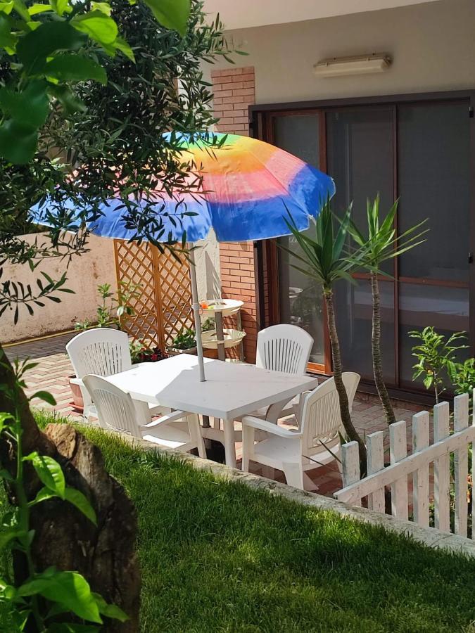 Bordoriva Apartment Formia Exterior foto